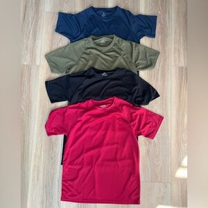 NWOT
Men’s 4 pack Tee
100% polyester